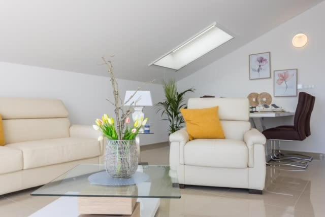 Luxury Apartment Anto With Sea View And Balcony Banjole Dış mekan fotoğraf